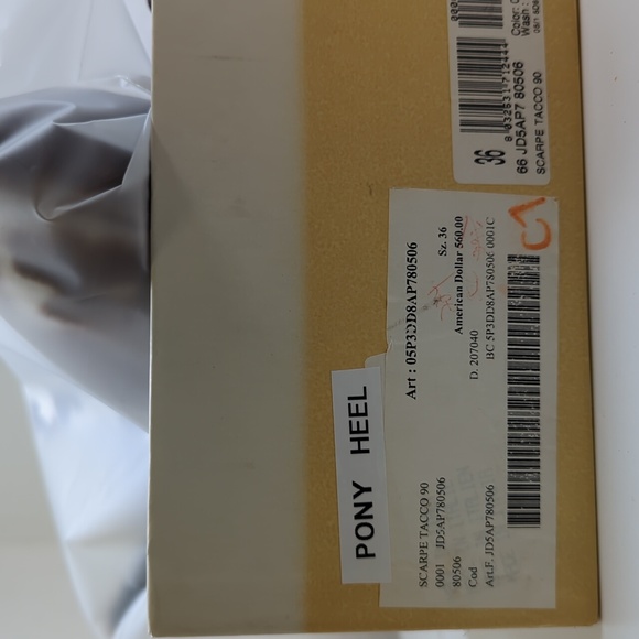 D&G Cow-Print Heels | Pointed Toe | Size 36 | Comes with Box - Picture 13 of 14